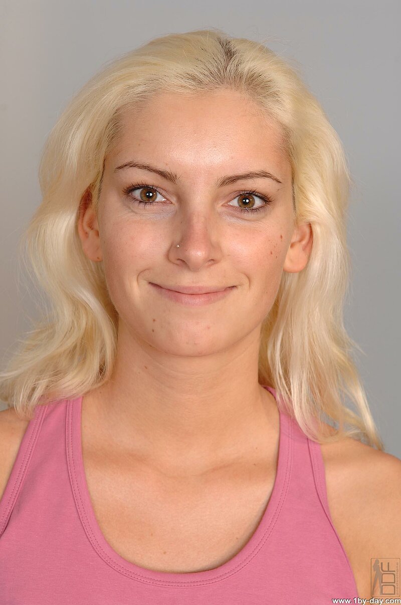 Фатима, 21